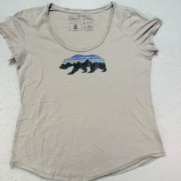 Patagonia Women's Large Organic Cotton Bear Graphic T-Shirt Tee Top - Picture 1 of 6